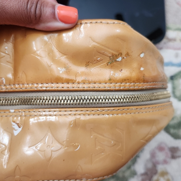 Authentic Louis Vuitton Tompkins Square Vernis Handbag BA0051 - Picture 6 of 11